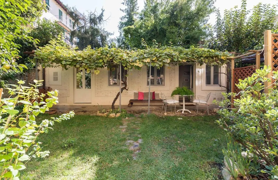 Boutique Apartment With Private Rooms And Garden Oasis-1